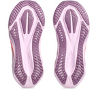 ASICS Novablast 5 Violet / Rose – White / Coral Reef – vue de la semelle extérieure