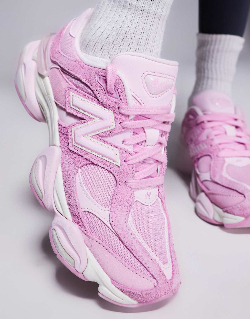New Balance U9060APP Rose / Blanc – vue 3
