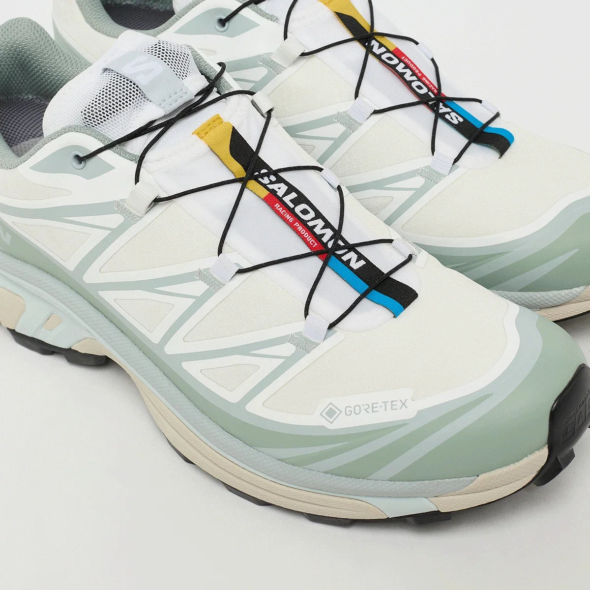 Salomon XT-6 GORE-TEX – White / Green Milieu / Ice Flow – detail lacage